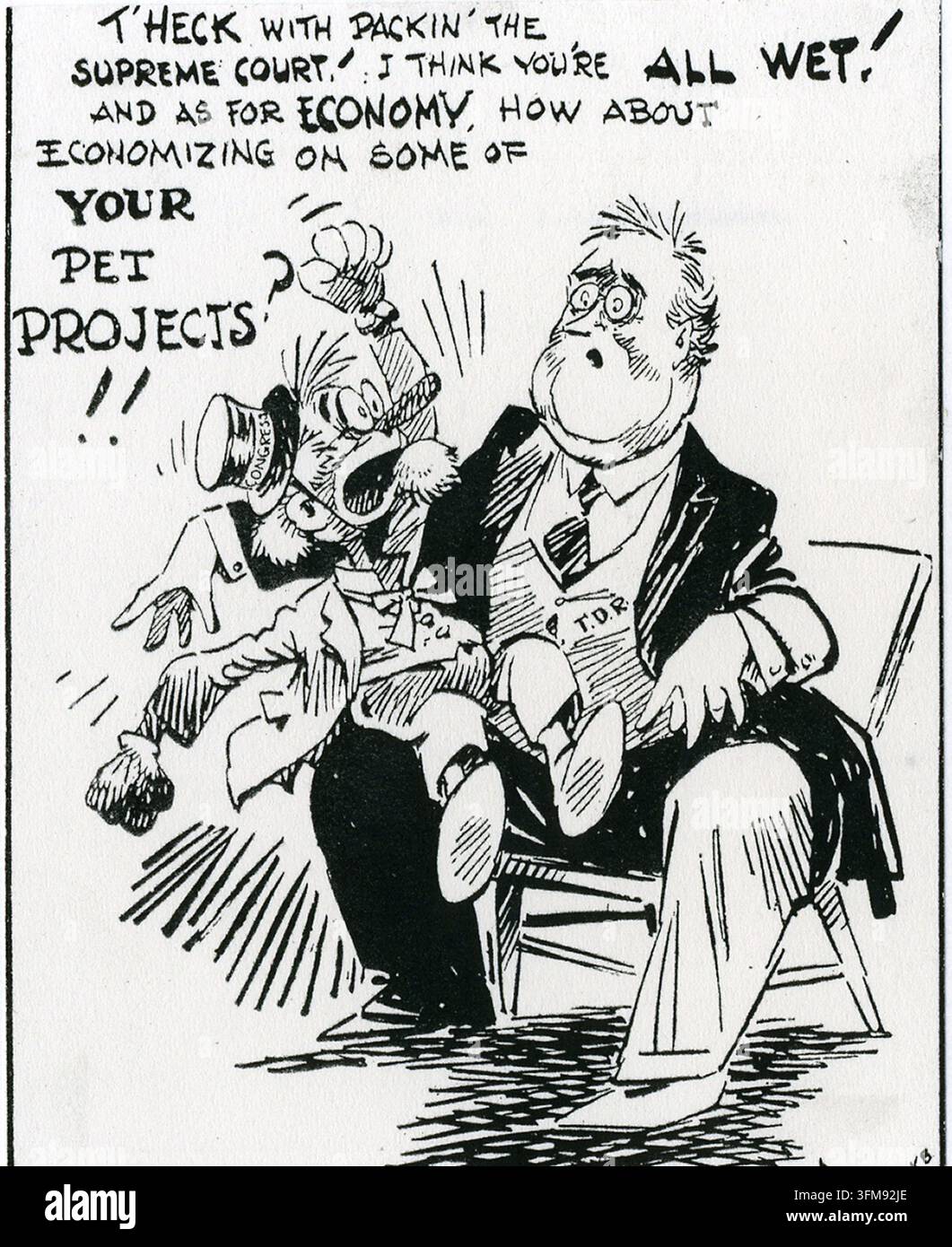 Une caricature politique représentant Franklin Delano Roosevelt (1882–1945) en tant que ventriloque dont la marionnette, représentant le Congrès, crie en opposition à ses politiques. Intitulée « Back Talk from the Dummy », l'illustration satirise le plan d'agrandissement des tribunaux de 1937 et la résistance législative croissante au Second New Deal, en utilisant une métaphore basée sur le populaire acte de ventriloquie d'Edgar Bergen et de sa marionnette Charlie McCarthy. Cette pièce reflète la tension croissante entre les branches exécutive et législative suite à la tentative de Roosevelt de neutraliser l'opposition judiciaire à ses politiques sociales et économiques Banque D'Images
