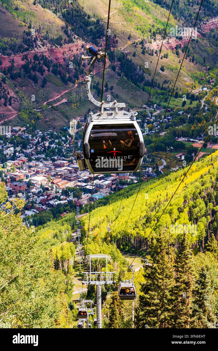 Gondole gratuite reliant la ville de Telluride au Mountain Village ; Colorado ; États-Unis Banque D'Images