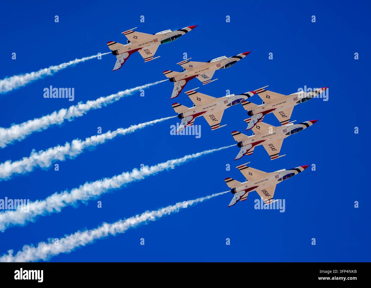 Thunderbirds Formation delta à six avions Banque D'Images