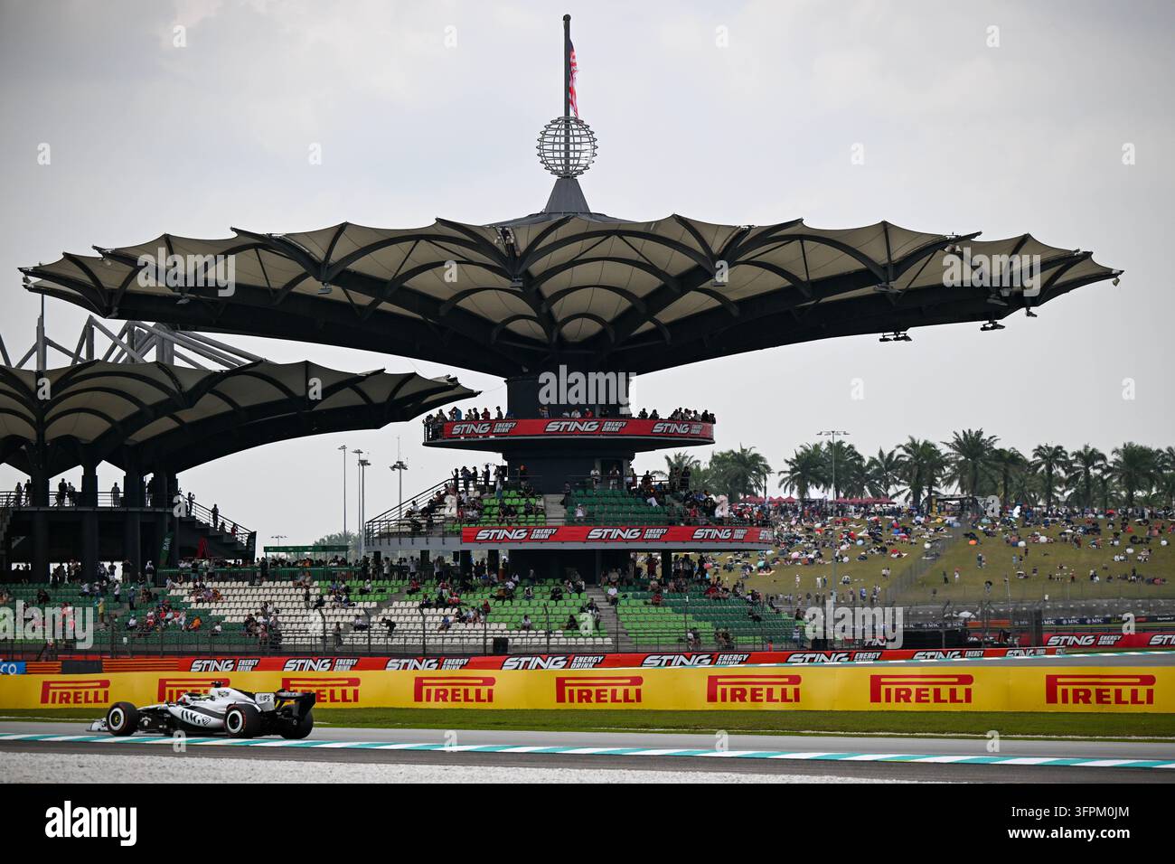 Malaisie, Sepang, 4 octobre 2026, Sergio Perez, Cadillac, lors de la journée de course du Grand Prix de Formule 1 de Bahreïn au Sepang International Circuit, Copyr Banque D'Images