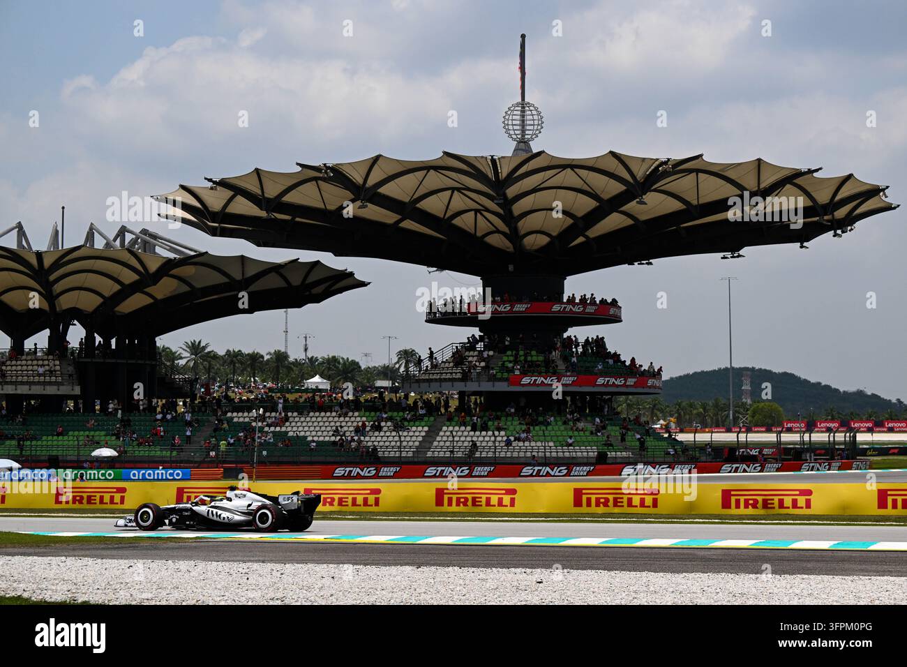 Malaisie, Sepang, 4 octobre 2026, Sergio Perez, Cadillac, lors de la journée de course du Grand Prix de Formule 1 de Bahreïn au Sepang International Circuit, Copyr Banque D'Images