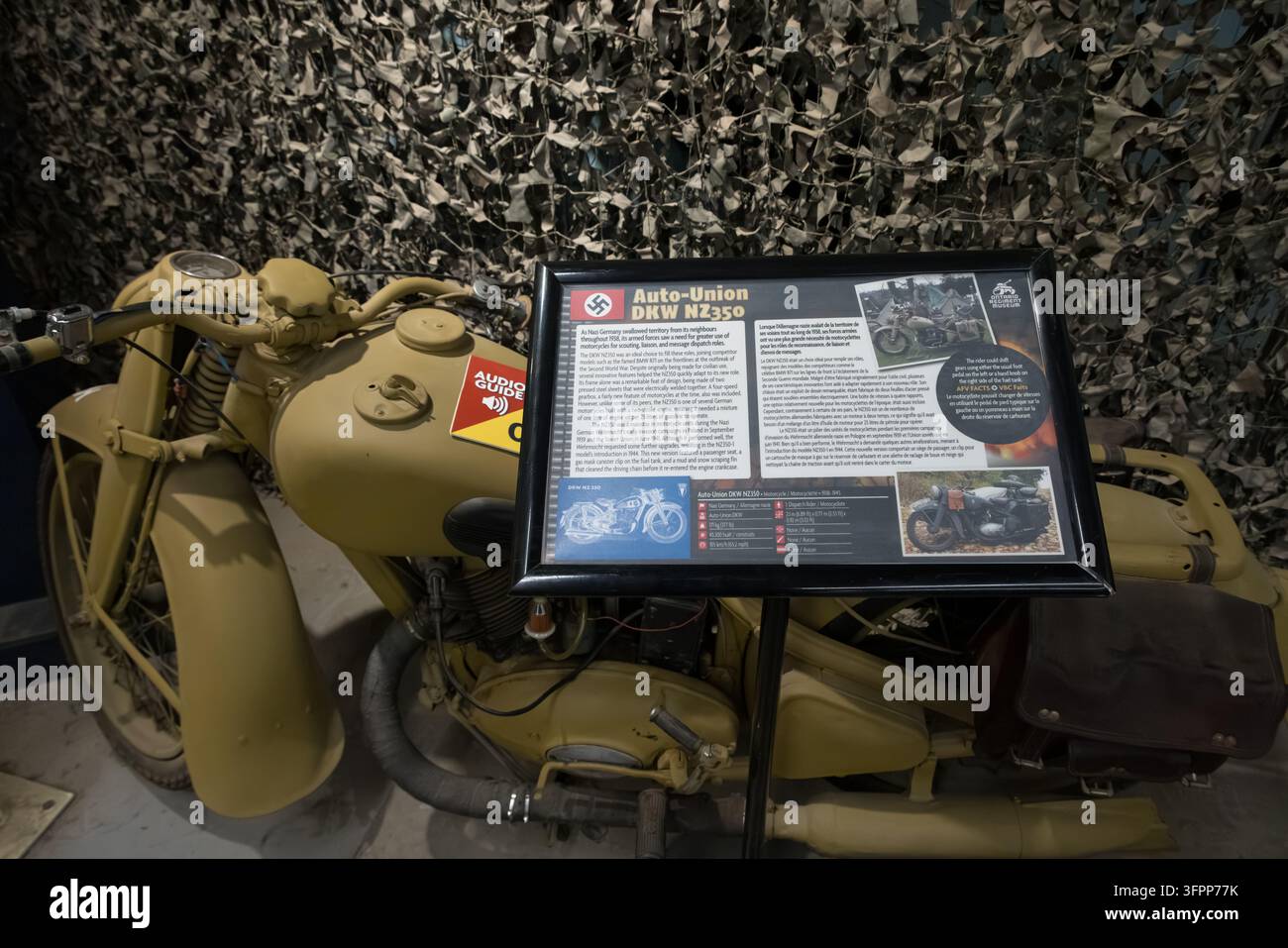 Moto vintage Auto-Union DKW NZ350 au musée canadien des chars de combat Banque D'Images