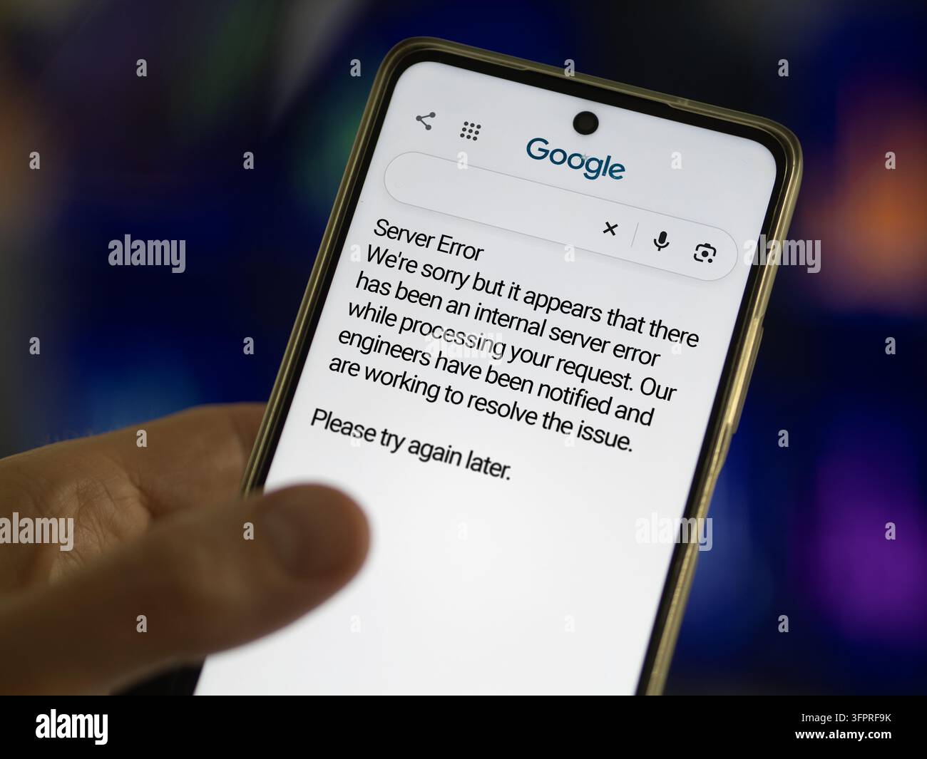 8 octobre 2026, Google alerte sur les erreurs de serveur sur le moteur de recherche. Banque D'Images