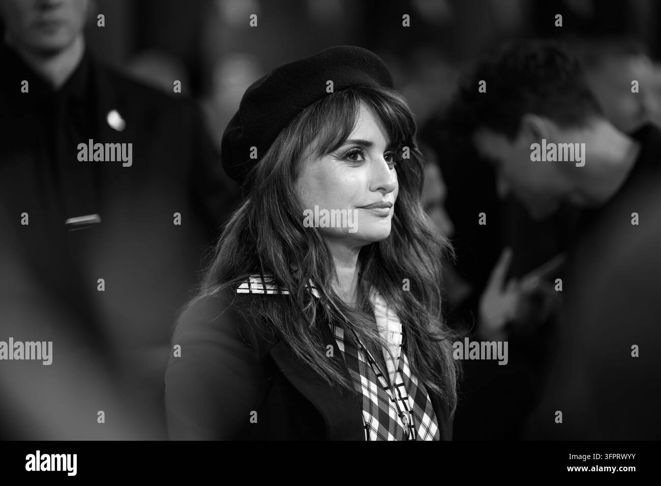 Londres, Royaume-Uni. 8 octobre 2026. Penélope Cruz assiste à la première de La Bola Negra au BFI London Film Festival 2026, Royal Festival Hall. Crédit : Doug Peters/EMPICS/Alamy Live News Banque D'Images