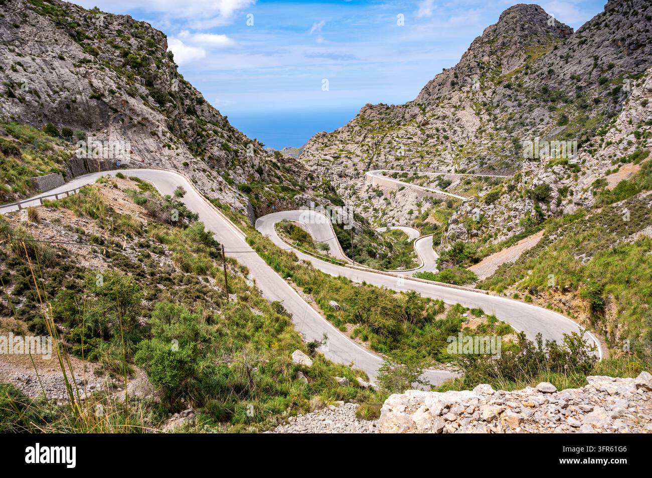 Route serpentine près de sa Calobra, Majorque sans voitures par beau temps et lumière du jour, plan horizontal, Majorque Banque D'Images