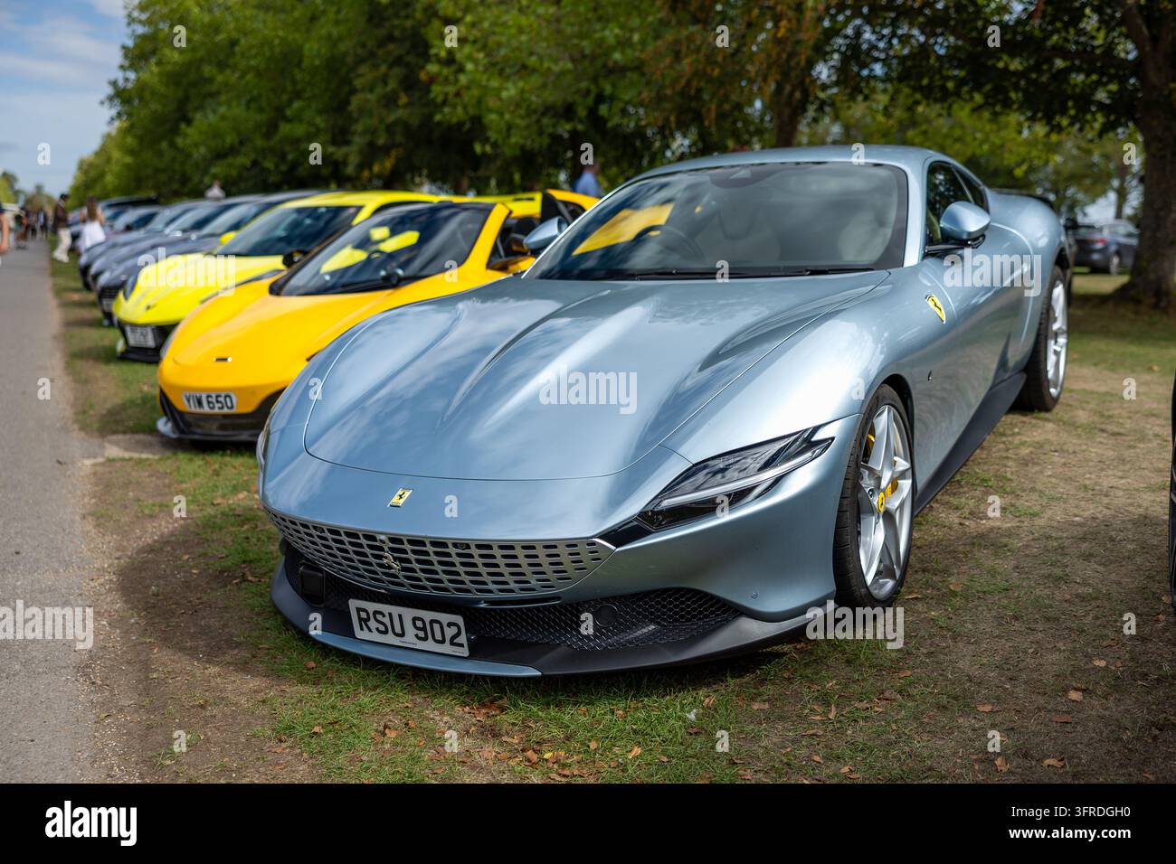 Ferrari Roma de 2023, exposé au Salon Privé organisé au Blenheim Palace le 6 septembre 2026. Banque D'Images