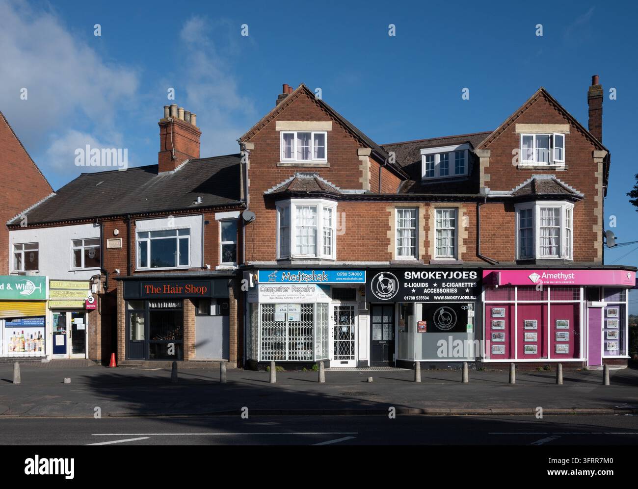 Commerces à Clifton Road, Rugby, Warwickshire, Angleterre, Royaume-Uni Banque D'Images