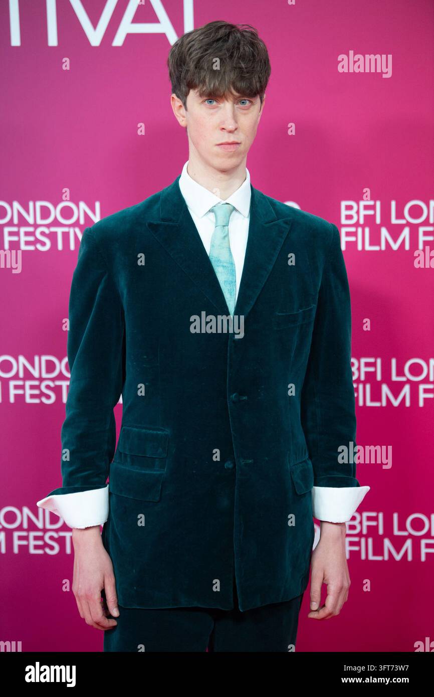 Londres, Royaume-Uni. 11 oct., 2026. Sur la photo : Angus Imrie assiste à la Gala du Festival "Artificial" lors du 70e Festival du Film de Londres du BFI à la Royal Festival Hall, So Banque D'Images