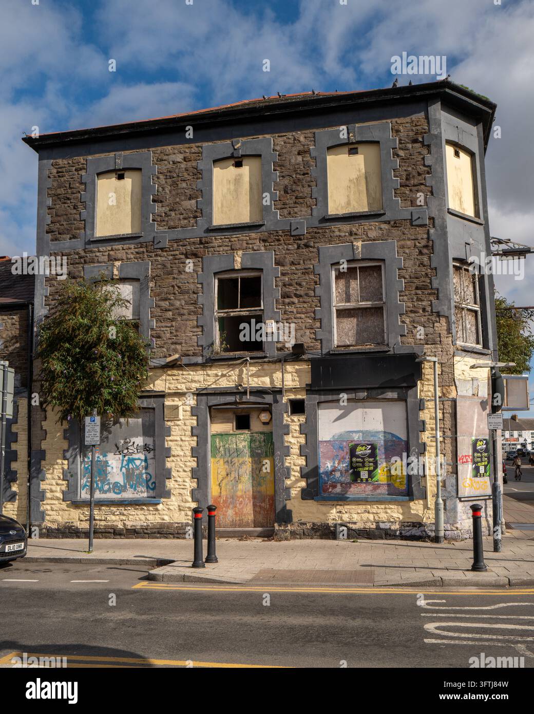 Octobre 2026 - Coque vide d'un bâtiment de pub à Cardiff, Pays de Galles, Royaume-Uni. Banque D'Images