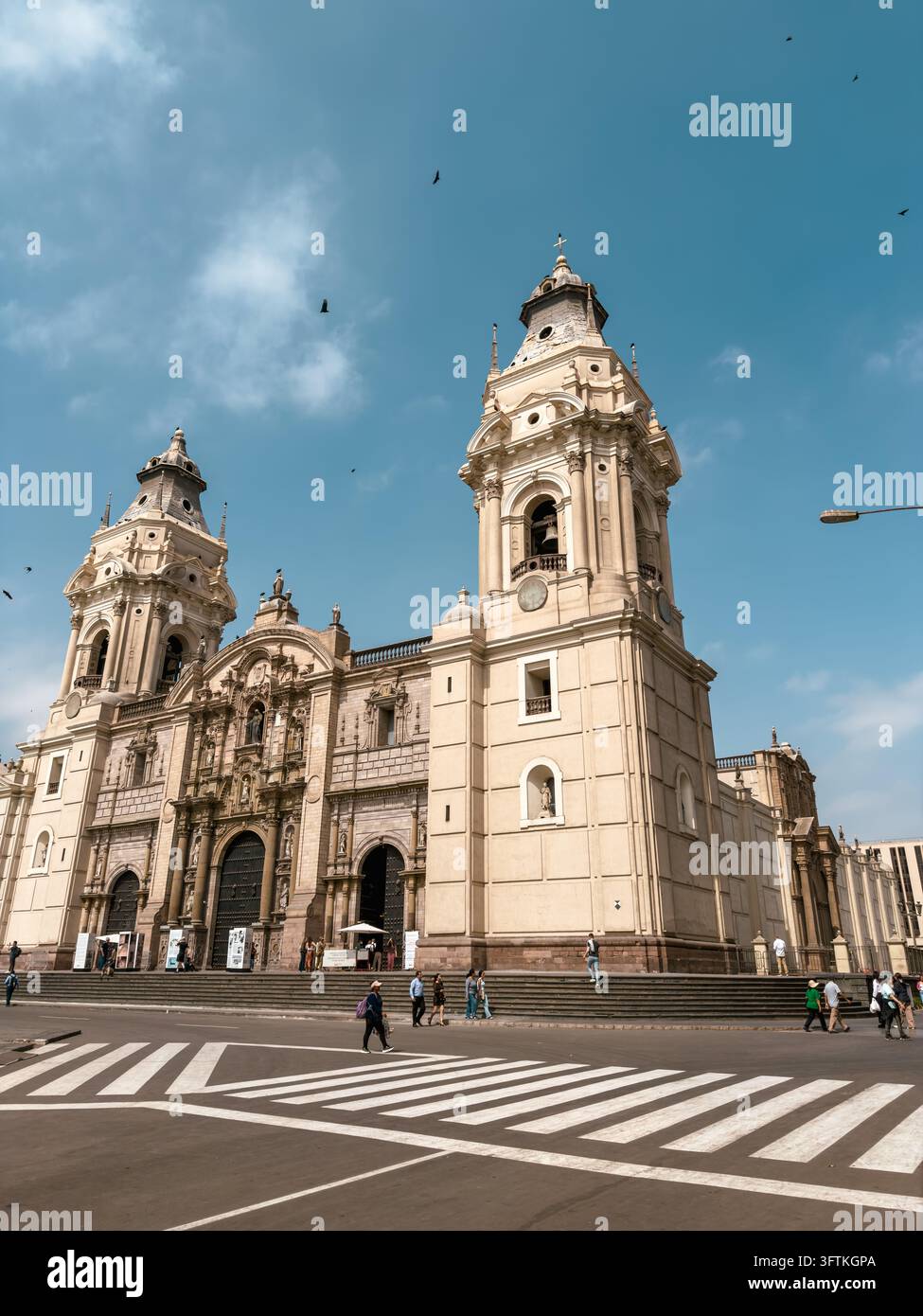 Cathédrale à Lima main Square - Pérou - Image de stock capturée avec un smartphone