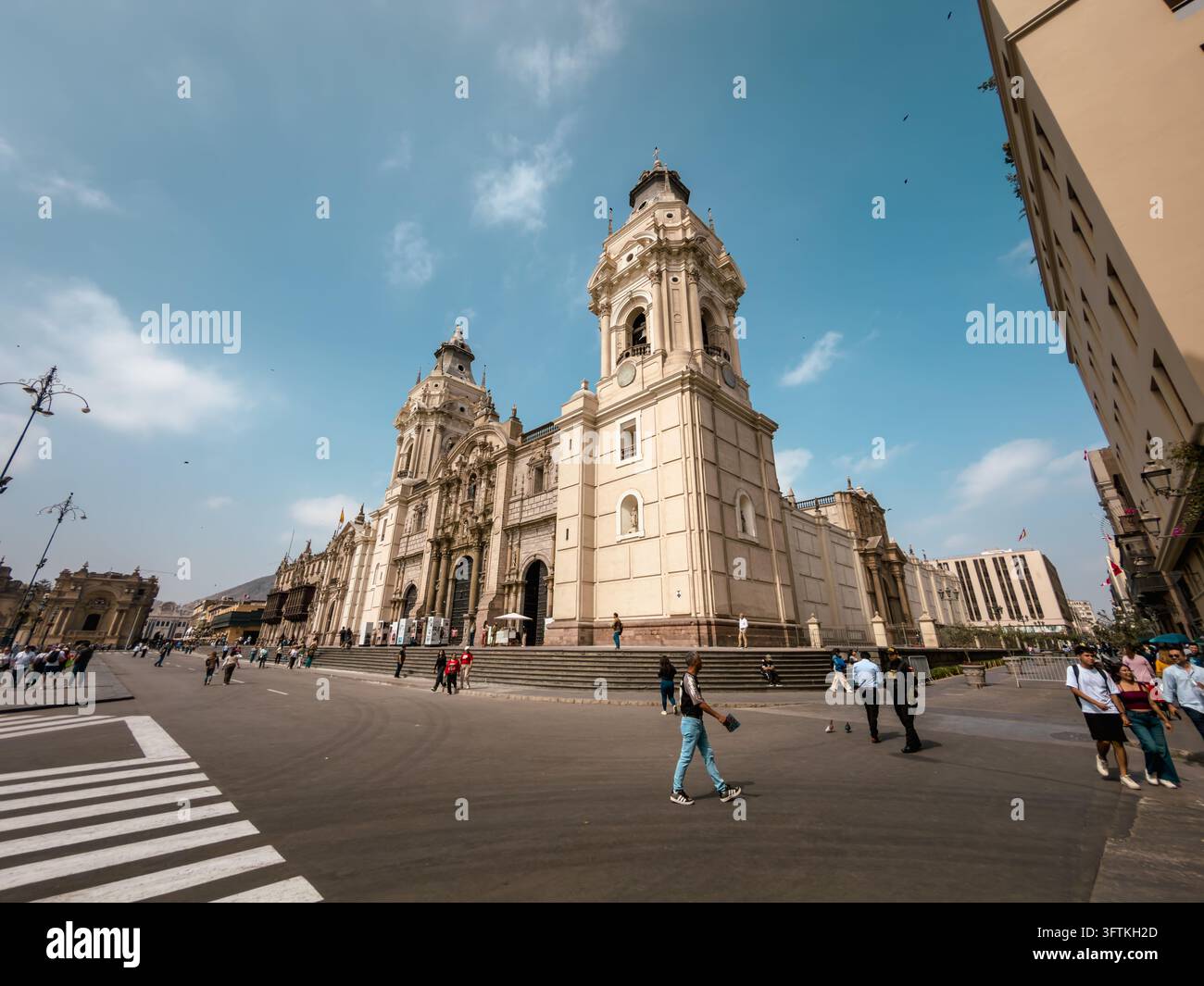 Cathédrale à Lima main Square - Pérou - Image de stock capturée avec un smartphone