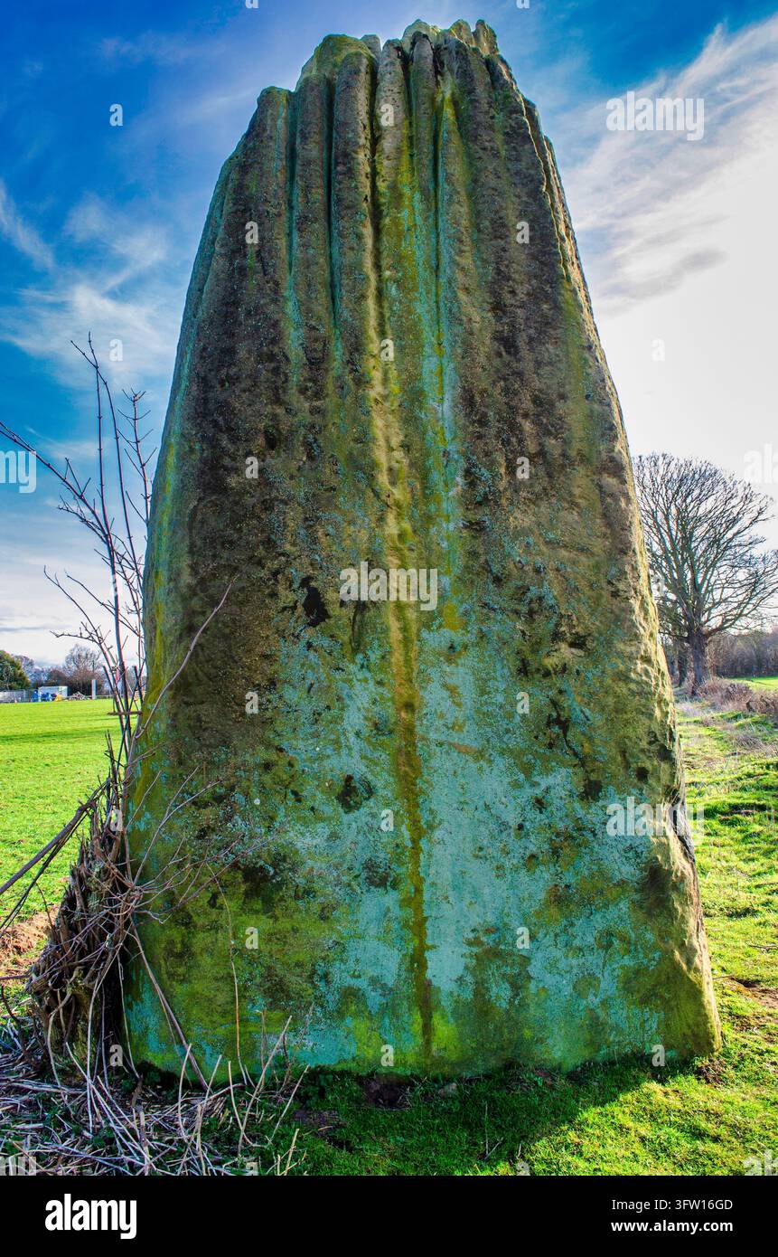 Les Devils Arrows comprennent trois mégalithes impressionnants. D'origine bronze, ils sont situés dans le Yorkshire, en Angleterre Banque D'Images