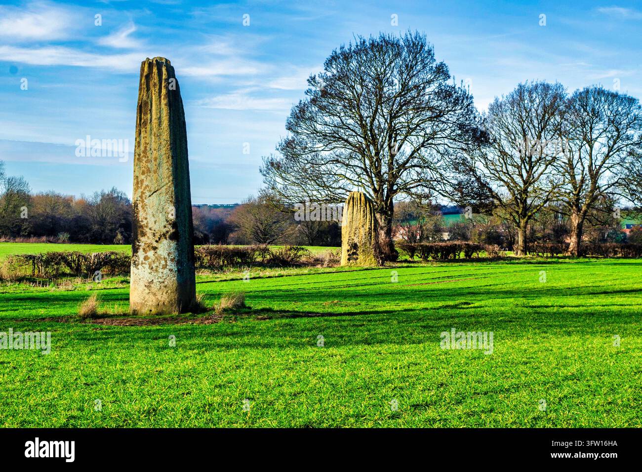 Les Devils Arrows comprennent trois mégalithes impressionnants. D'origine bronze, ils sont situés dans le Yorkshire, en Angleterre Banque D'Images