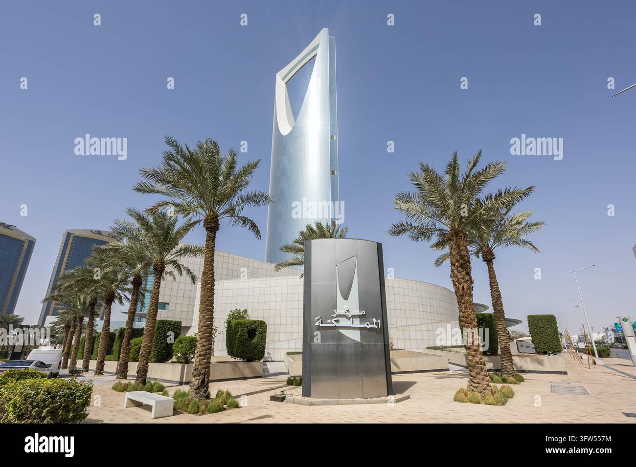 Ciel de Riyad Tour Kingdom Centre point de repère monument emblématique gratte-ciel à Riyad, Arabie saoudite Banque D'Images