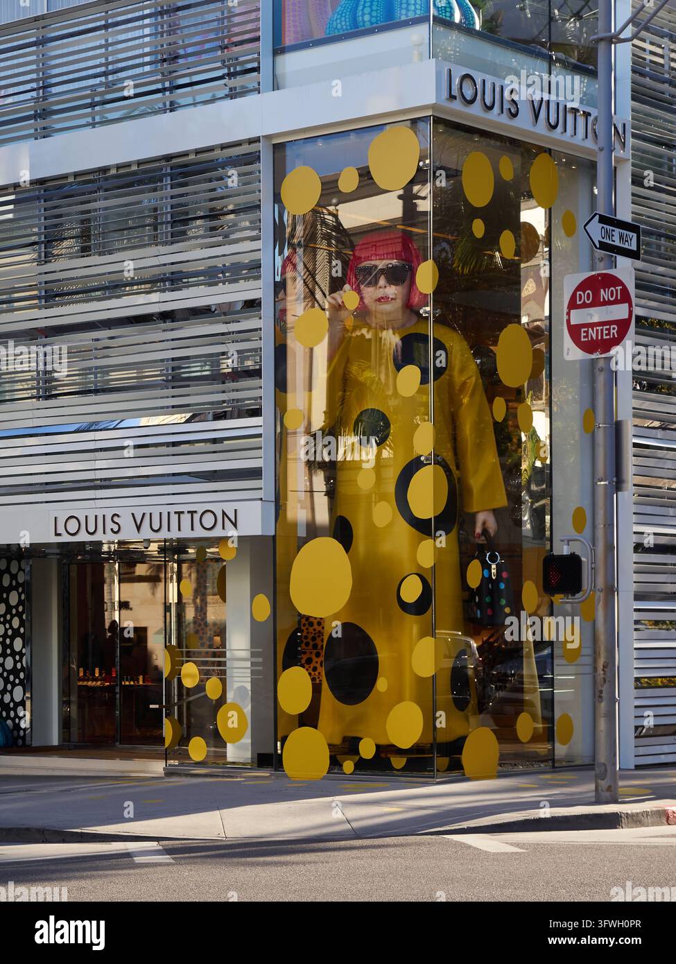 Une installation robotique de l'artiste contemporaine japonaise Yayoi Kusama Banque D'Images