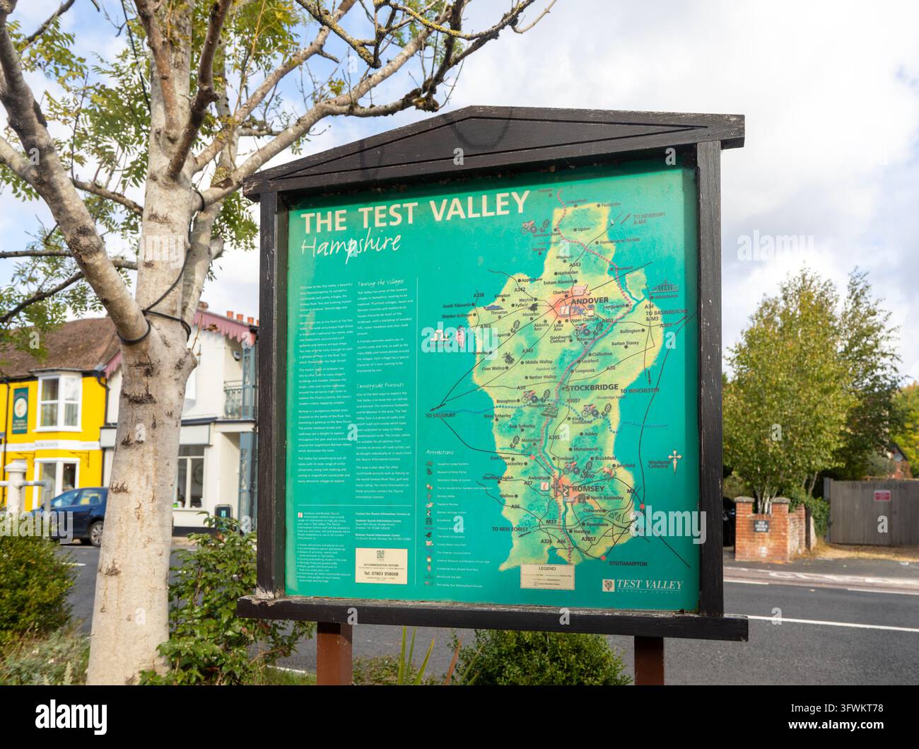 La carte d'information touristique de Test Valley, High Street, Stockbridge, Hampshire, Angleterre, Royaume-Uni Banque D'Images