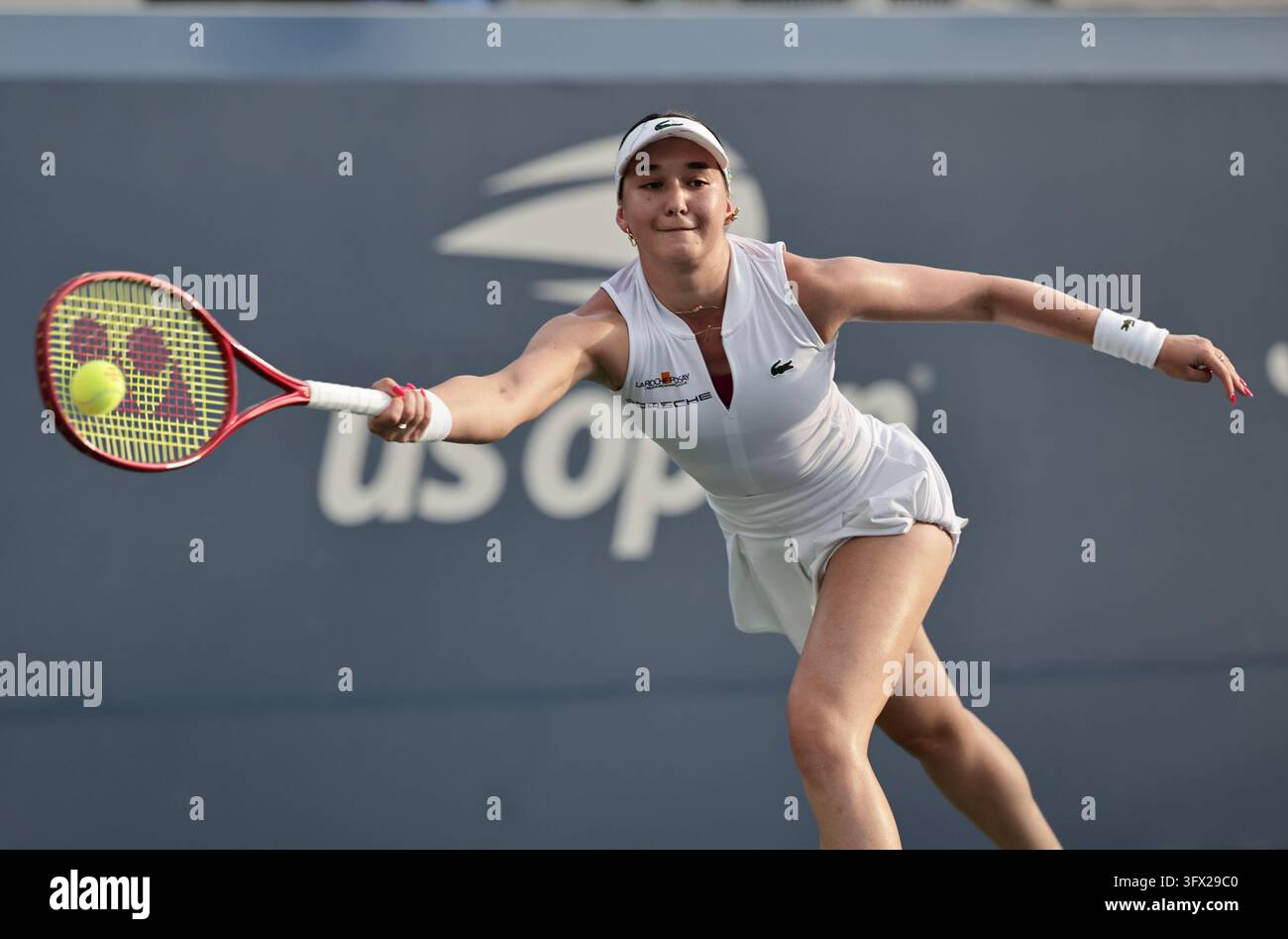 Joueuse de tennis allemande Eva Lys en action aux US Open Championships 2026, USTA Billie Jean King National Tennis Center, Flushing Meadows, New York, U Banque D'Images