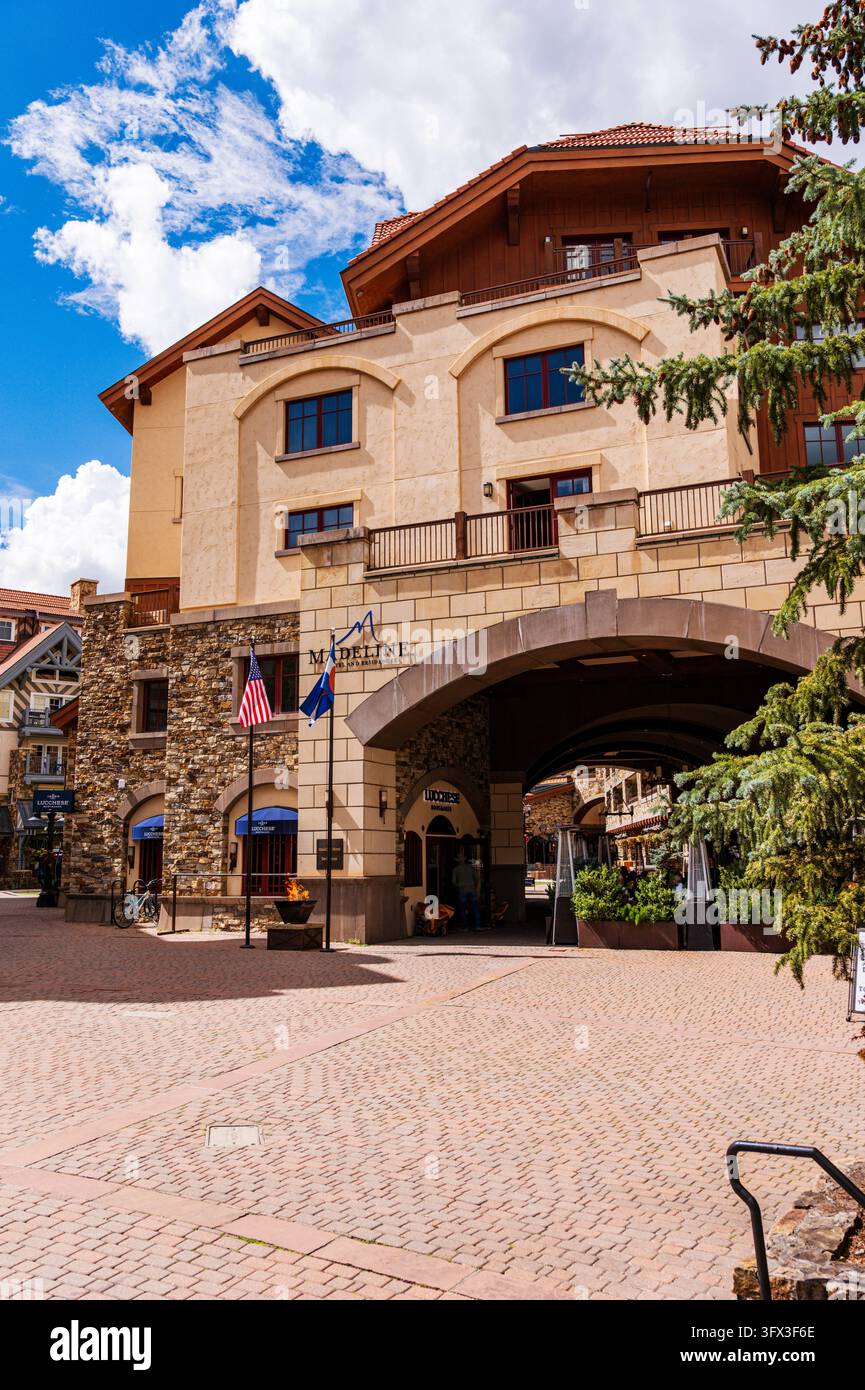 Madeline Hotel & Residences; Heritage Plaza; Mountain Village; Telluride; Colorado; USA Banque D'Images