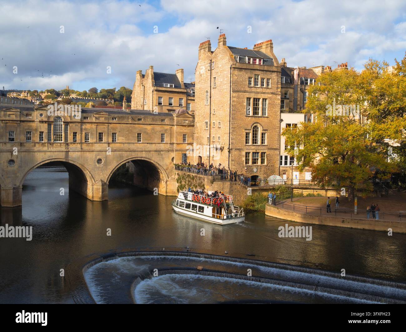 Pont Pulteney, rivière Avon, Bath, The West County, Royaume-Uni. Banque D'Images