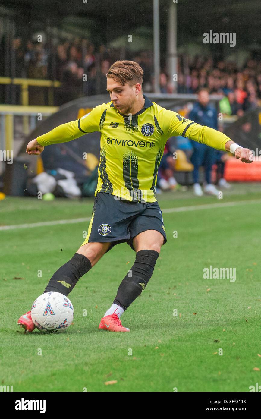 Lewis Payne de Harrogate Town | National League Harrogate Town contre Sutton United. Harrogate, North Yorkshire, Royaume-Uni. 24 oct. 2026 | Caughtlight/Alamy Banque D'Images