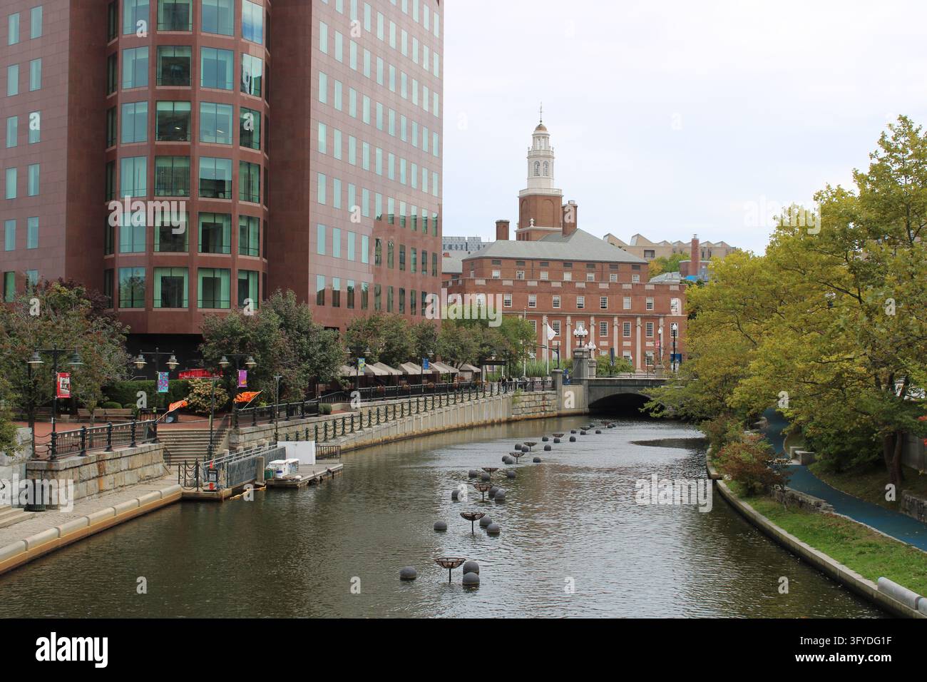 Providence River avec des brasiers à Providence, Rhode Island Banque D'Images