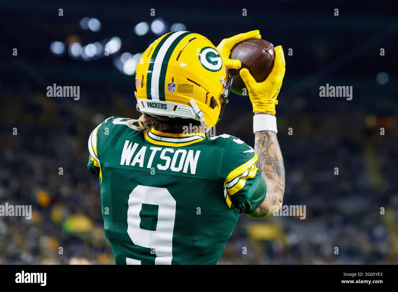 Lambeau Field. 29 oct., 2026. WI, États-Unis ; Christian Watson (9), receveur des Green Bay Packers, s’échauffe avant le match NFL entre les Carolina Panthers et les Green Bay Packers au Lambeau Field. Crédit obligatoire : Darren Lee-Cal Sport Media/Alamy Live News Banque D'Images