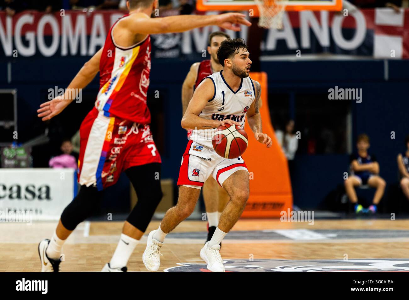 IPA90373881 - STEFANO SACCOCCIA (URANIA MILANO) lors du match Wegreenit Urania Milano contre Dole Basket Rimini, un match de la Serie A2 masculine de basket-ball italienne à Milan, Italie, le 30 octobre 2026 Banque D'Images
