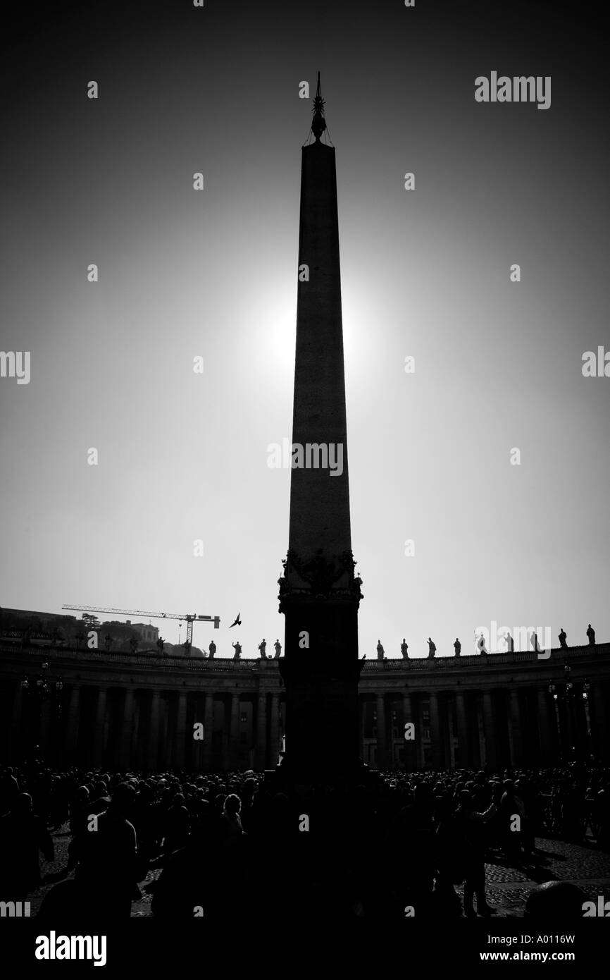 Sillhouette au Vatican Banque D'Images