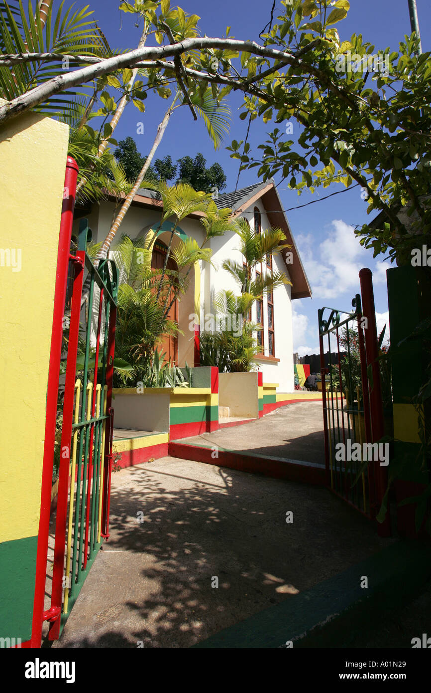 La tombe et mémorial de Bob Marley sur le terrain de la maison d