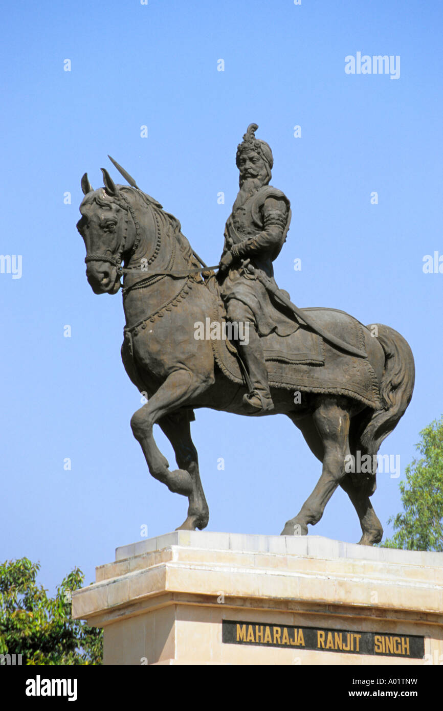 Amritsar Punjab Inde statue de Maharaja Ranjit Singh Banque D'Images
