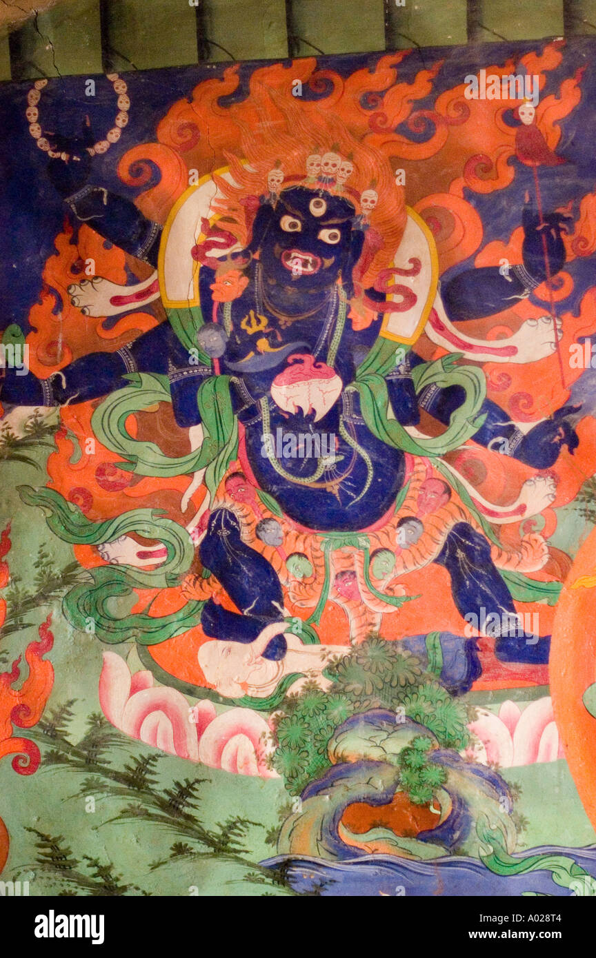 Six bras protecteur principal Gelugpa peintures murales dans le monastère de Karsha, Ladakh Zanskar Jammu Cachemire Indi Banque D'Images