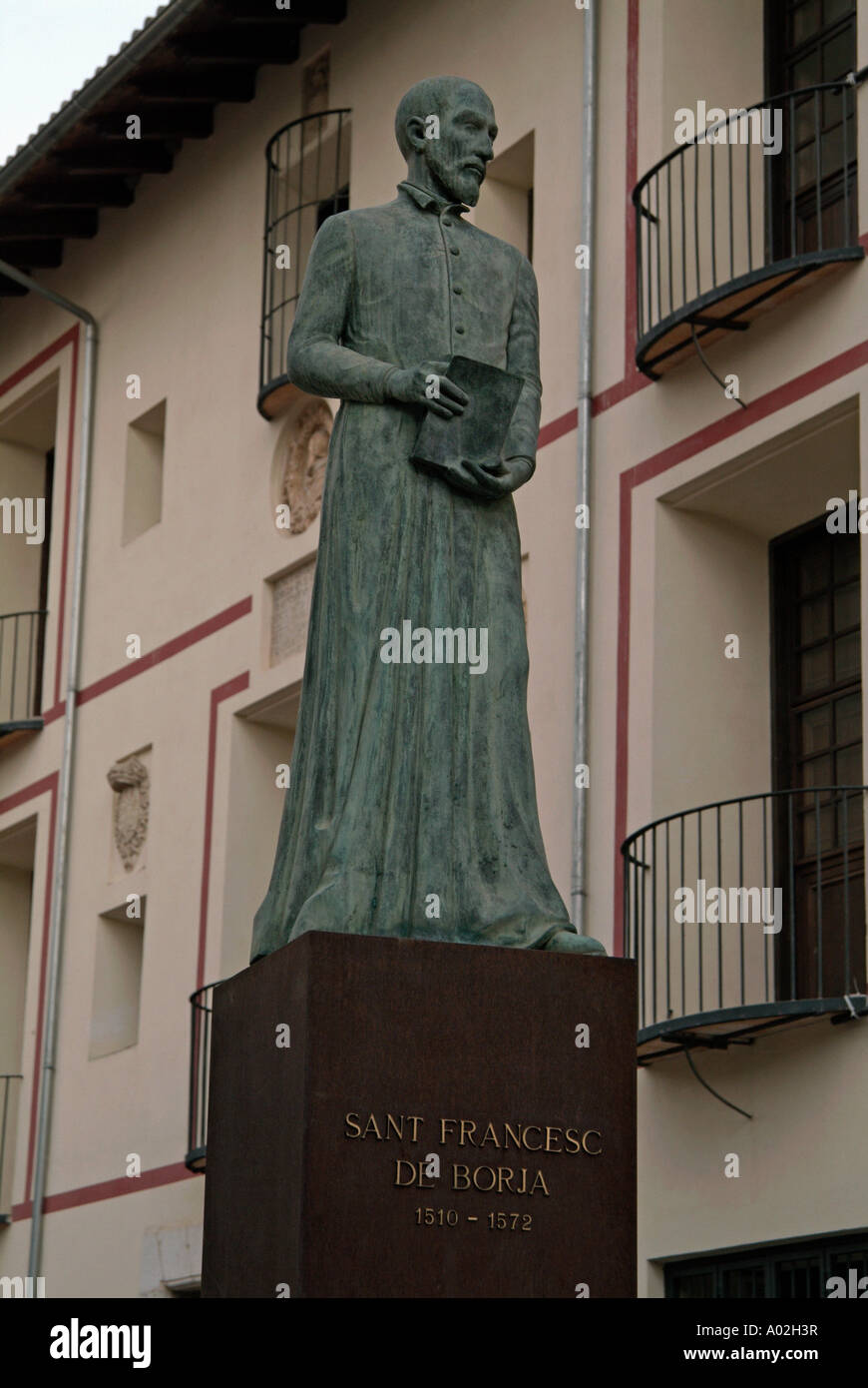 La sculpture de Saint François Borgia en face de Escuelas Pías (ancienne université). Gandia. La Safor District. Communauté Valencienne Banque D'Images