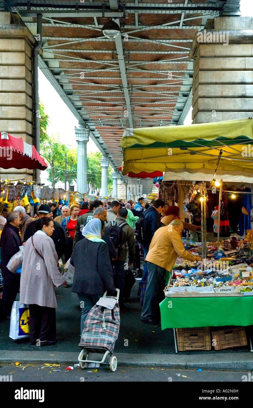 Le quartier de barbes Banque de photographies et d�??images ?� haute r?�solution - Alamy