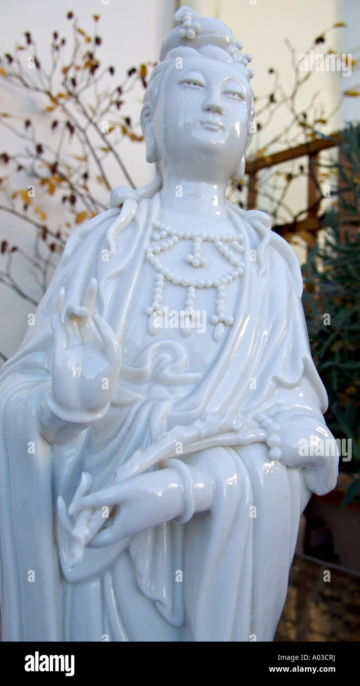 Guan yin statue Banque de photographies et d’images à haute résolution