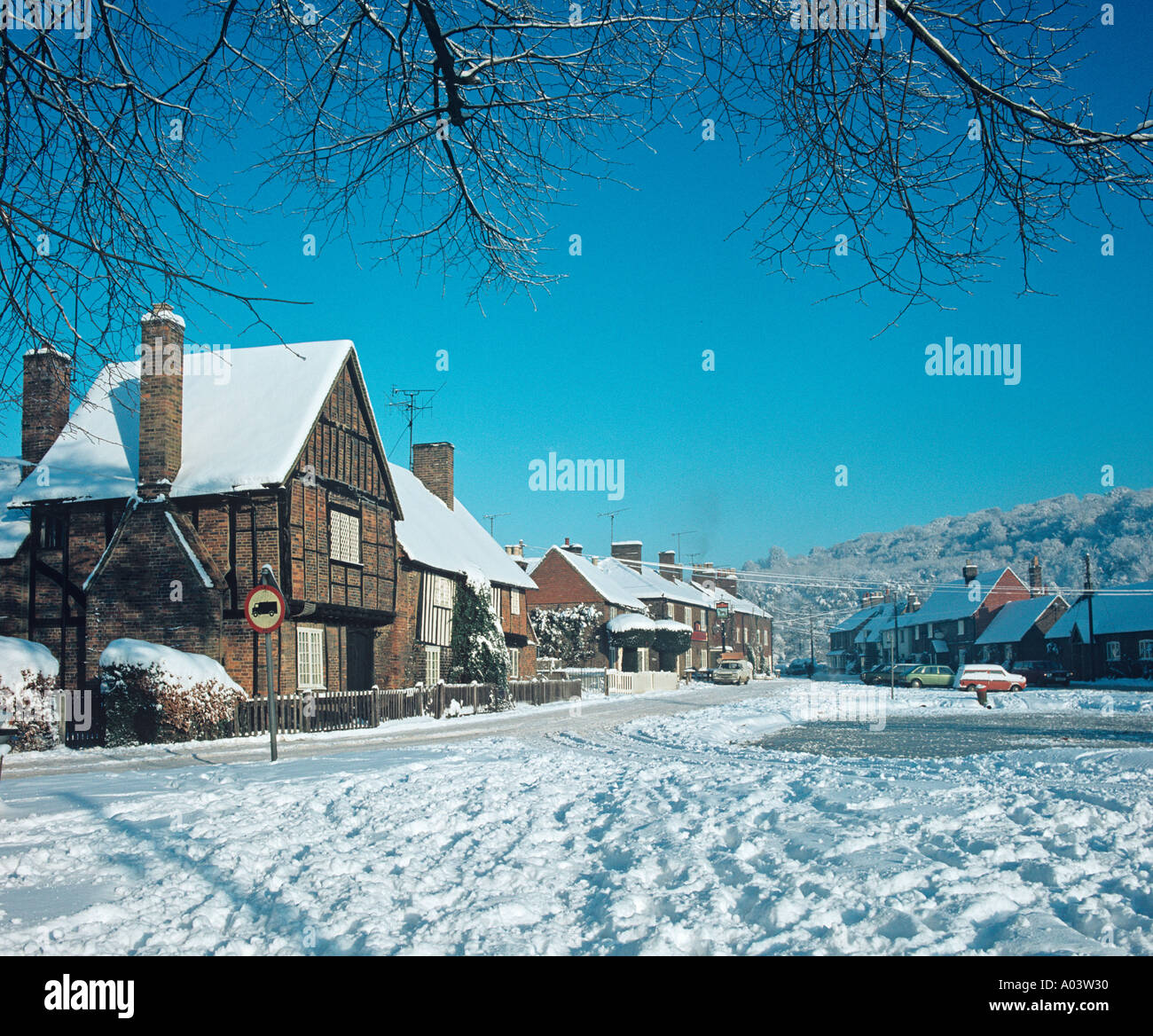La neige dans le Hertfordshire Village essendine Banque D'Images