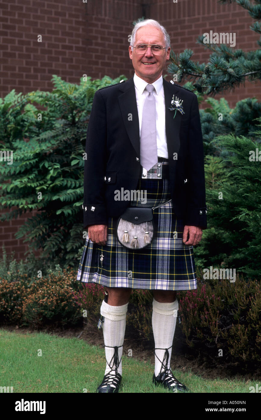Kilt Traditionnel écossais Pour Homme - Tartan Royal Stewart | Taille Ajustable, Genou - Style Celtique