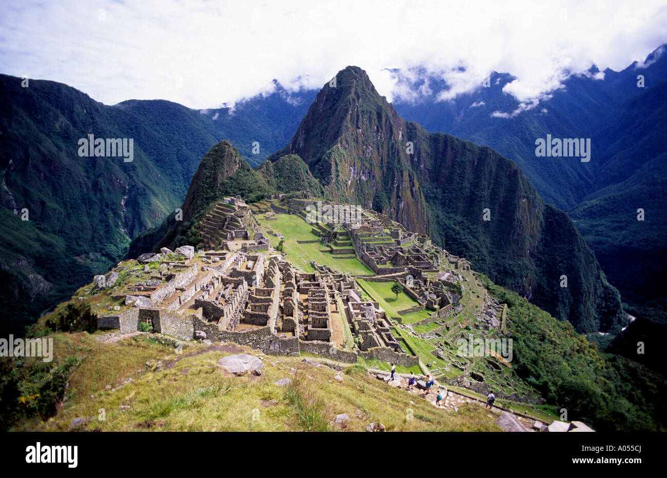 Amérique du Sud PÉROU Les ruines Incas de MACHU PICCHU Banque D'Images