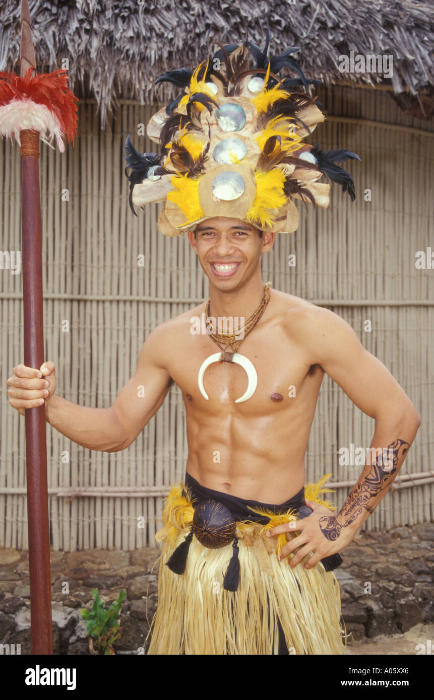 Hawaii traditional dress Banque de photographies et d'images à haute  résolution - Alamy