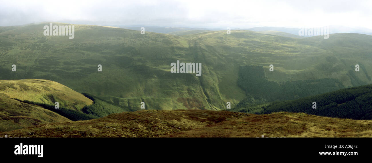 Vue sur la vallée glaciaire de l'eau Moffat Coombs blanc Banque D'Images