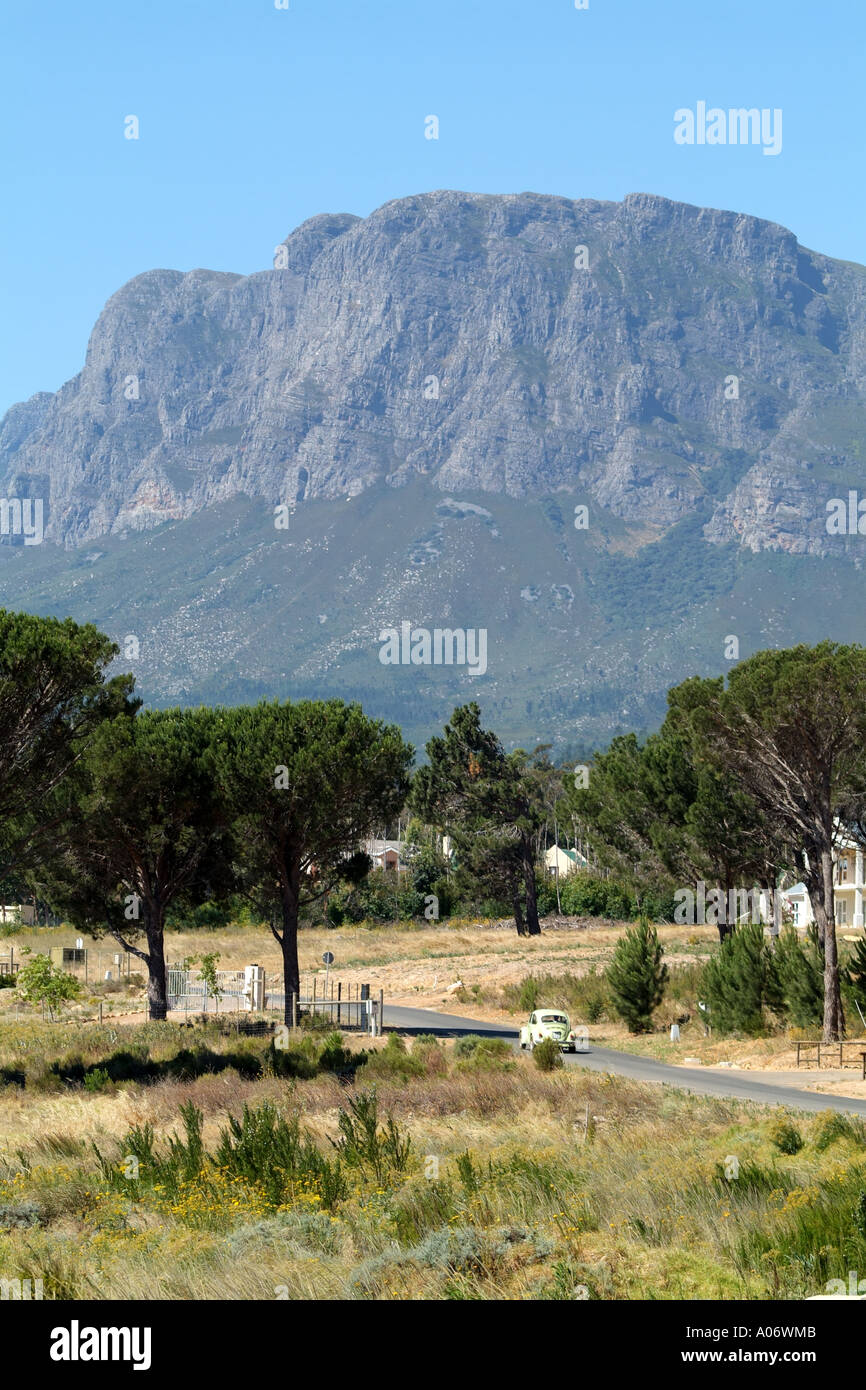 À partir de la montagne Helderberg Sir Lowrys Pass Village près de Cape Town Afrique du Sud Banque D'Images