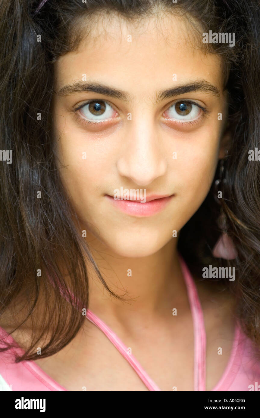 Portrait jeune fille 12 ans Stock Photo
