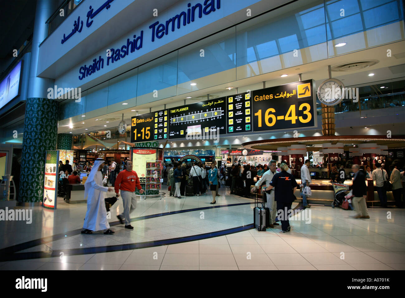 L'aéroport international de Dubai duty free zone section signalisation Emirats arabes unis Émirats arabes unis Moyen-Orient Banque D'Images