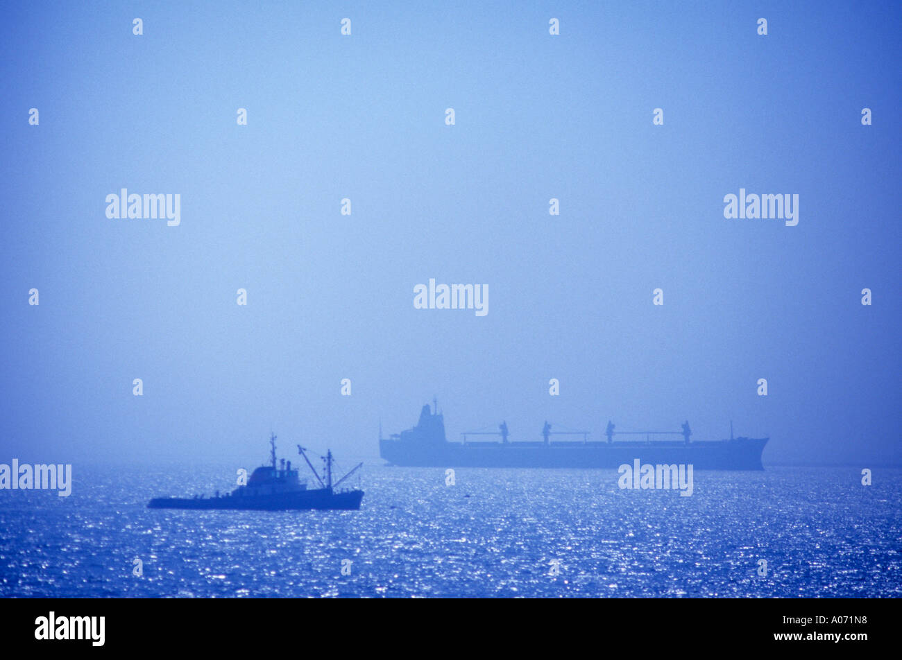 Bateau de pêche et de l'industrie voyage entre Vlissingen et Knokke 225 Hollande Pays-Bas Banque D'Images