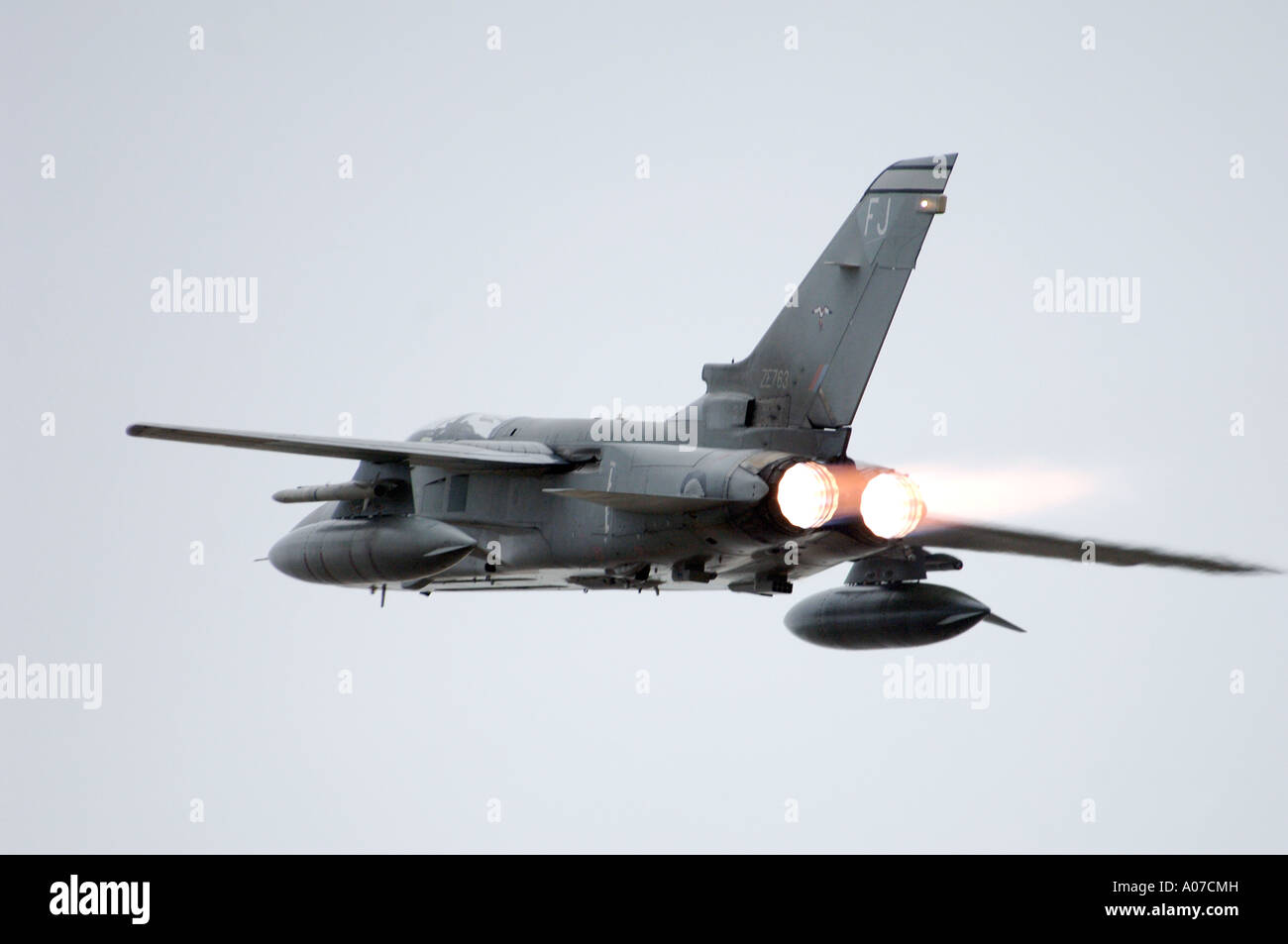 Panavia Tornado Gr4 sur le plein réchauffer RAF Lossiemouth, murène. L'Écosse. 4114-390 XAV Banque D'Images