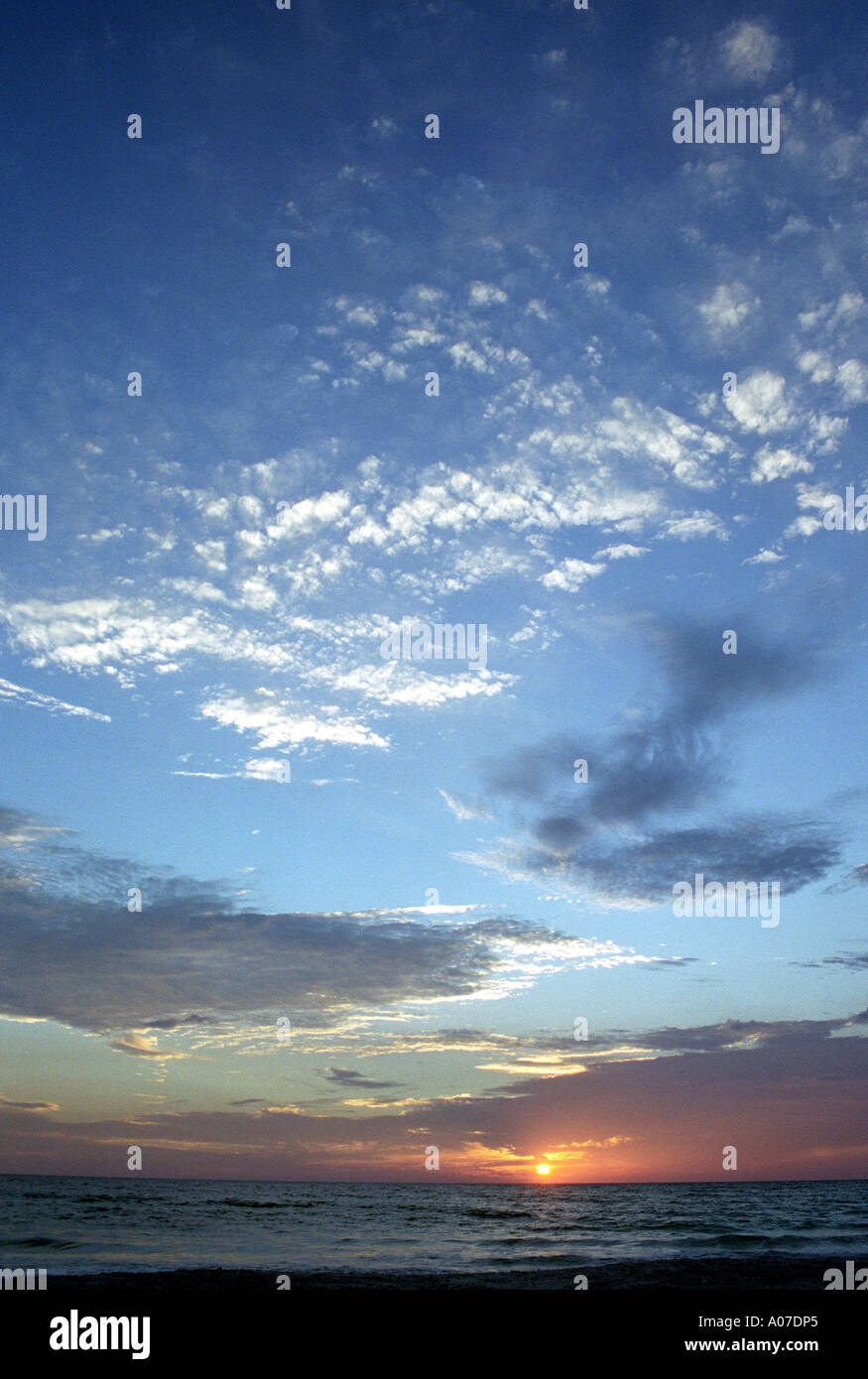 Coucher du soleil de Floride et la mer Banque D'Images