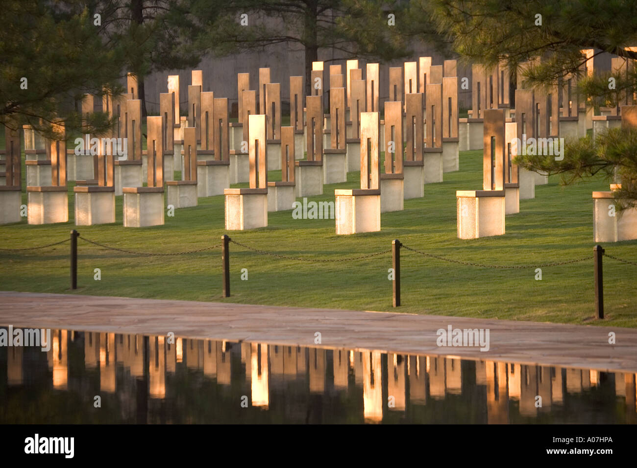 La bombe d'Oklahoma City Memorial en étonnante lumière Banque D'Images