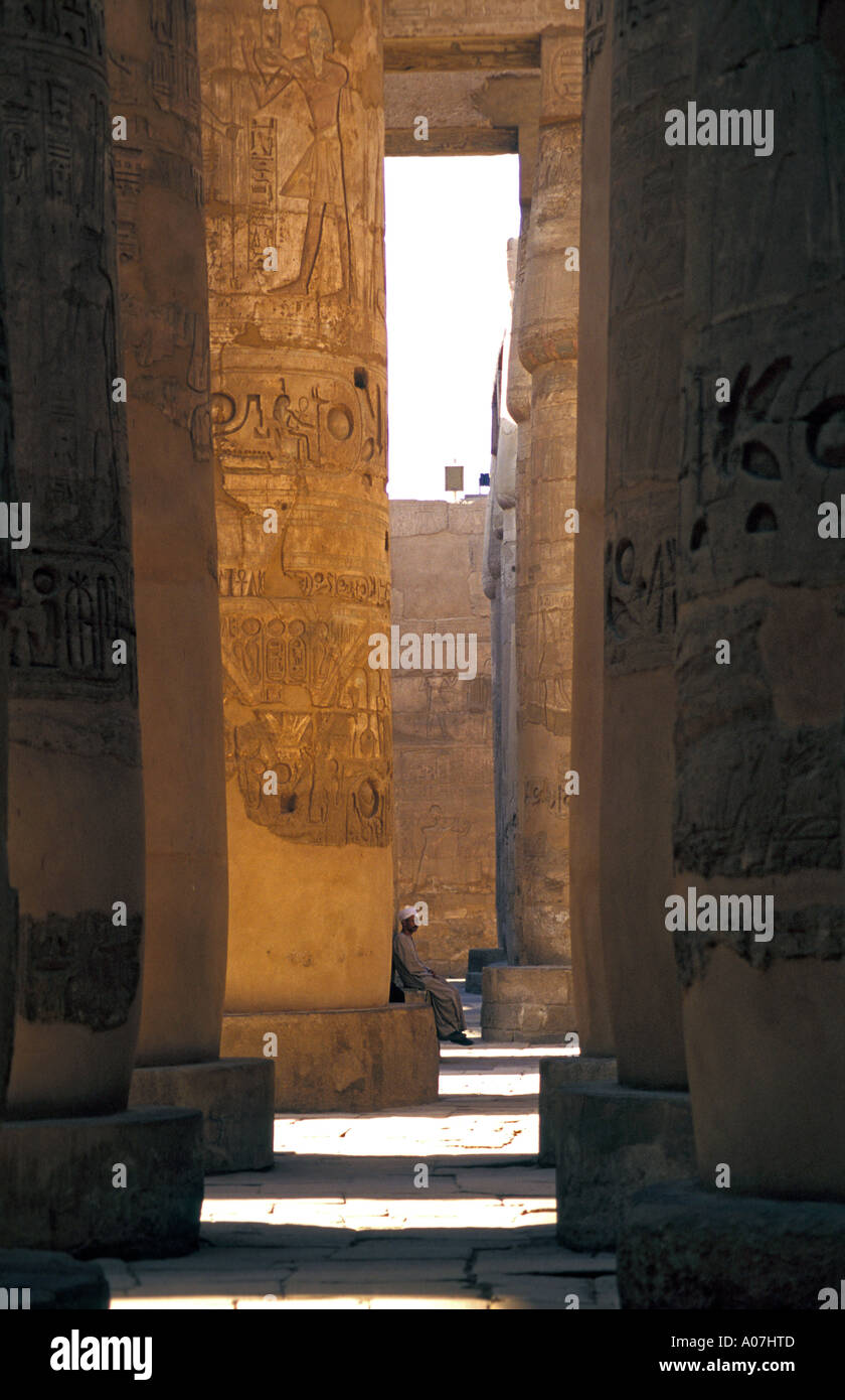 La salle hypostyle du Temple de Karnak (Egypte) Banque D'Images