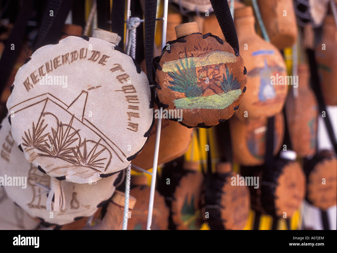 Souvenirs mexicains cantines pour boire de la tequila Tequila city Mexique Banque D'Images