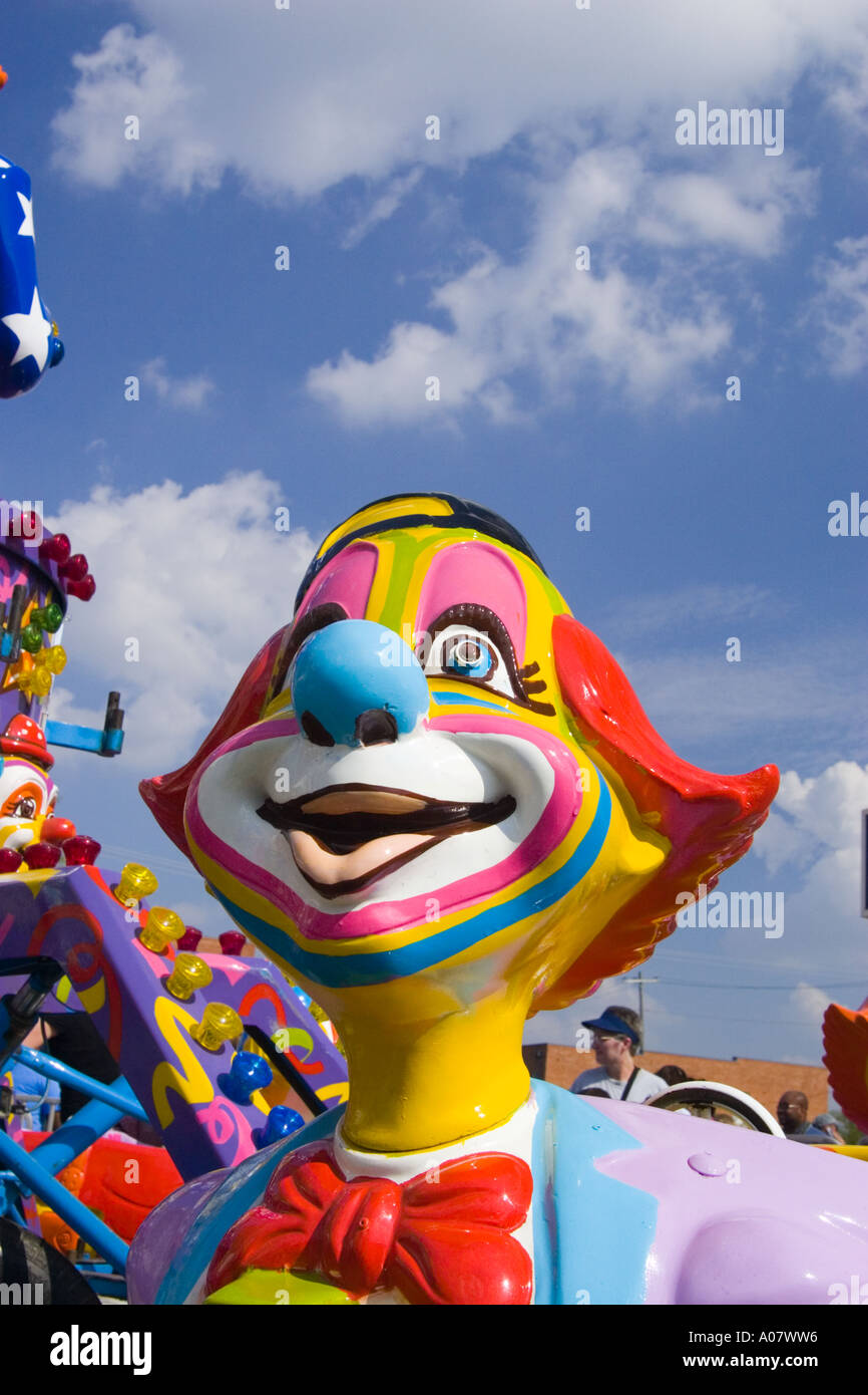 Tête de clown sur carnival ride Banque D'Images