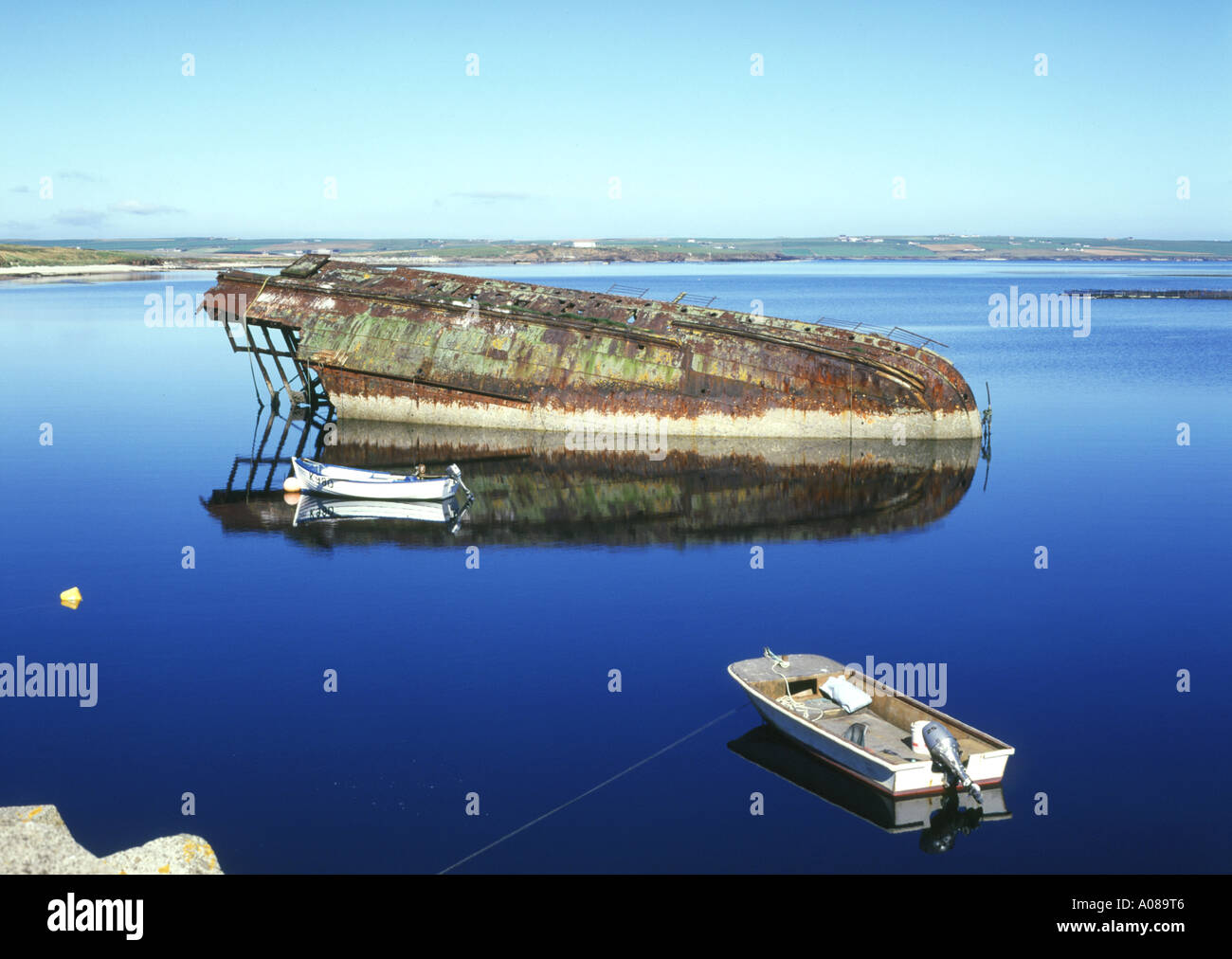 dh 3ème barrière CHURCHILL BARRIÈRES ORKNEY guerre mondiale 2 bloc navire Weddell sons scata Flow défense antisous-marin historique anti-sous-marin ecosse Banque D'Images